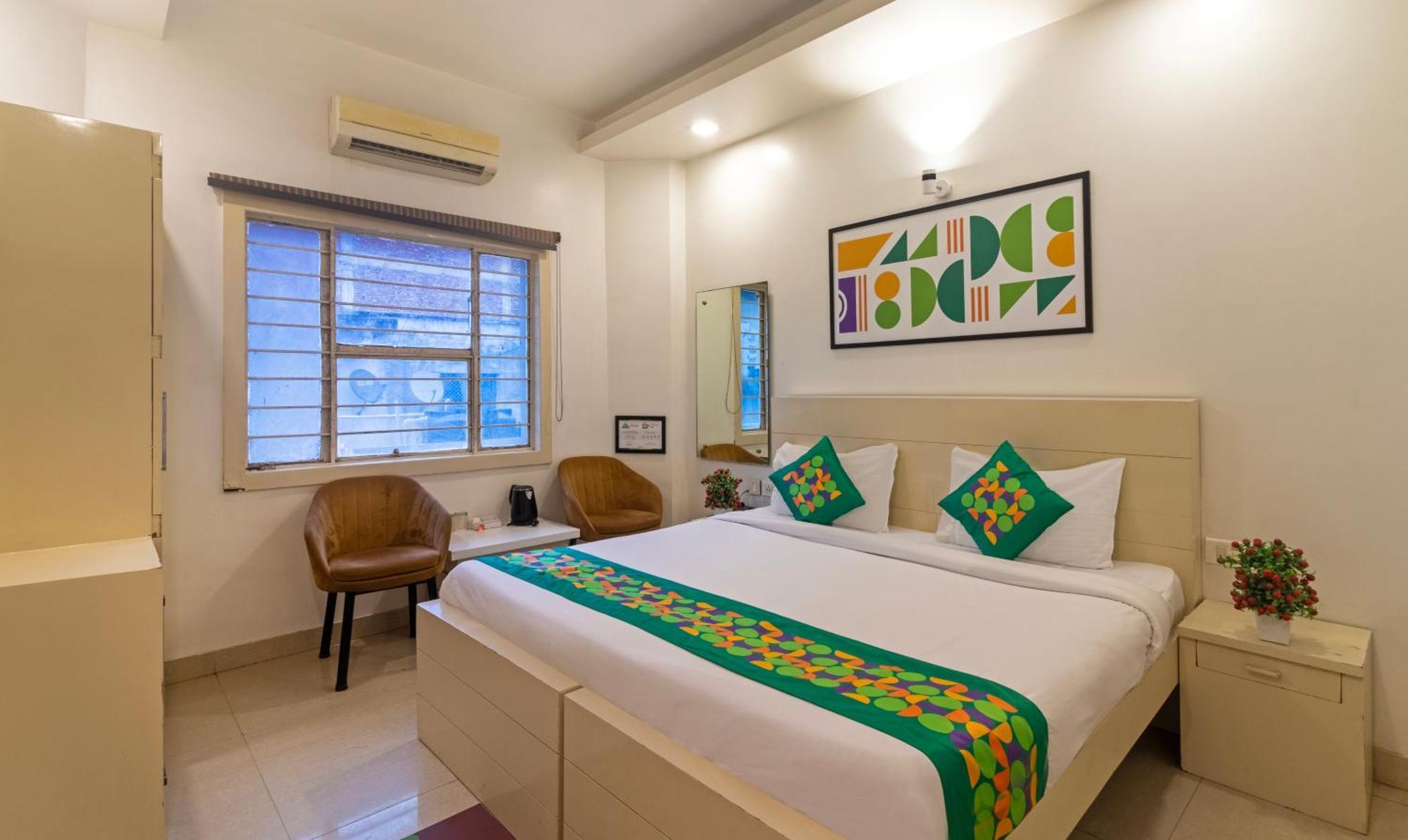 Hotel Treebo Empire Red Carpet, Near Taj Mahal Agra  Exterior foto